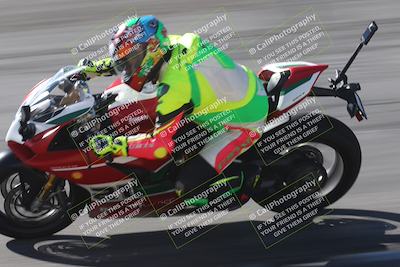 media/Oct-13-2025-Moto Forza (Mon) [[a66d839500]]/3-B Group/Session 2 (Bowl)/